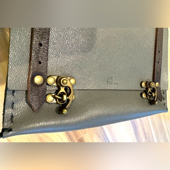 Handmade leather purse from South Korea - Picture 8 of 9